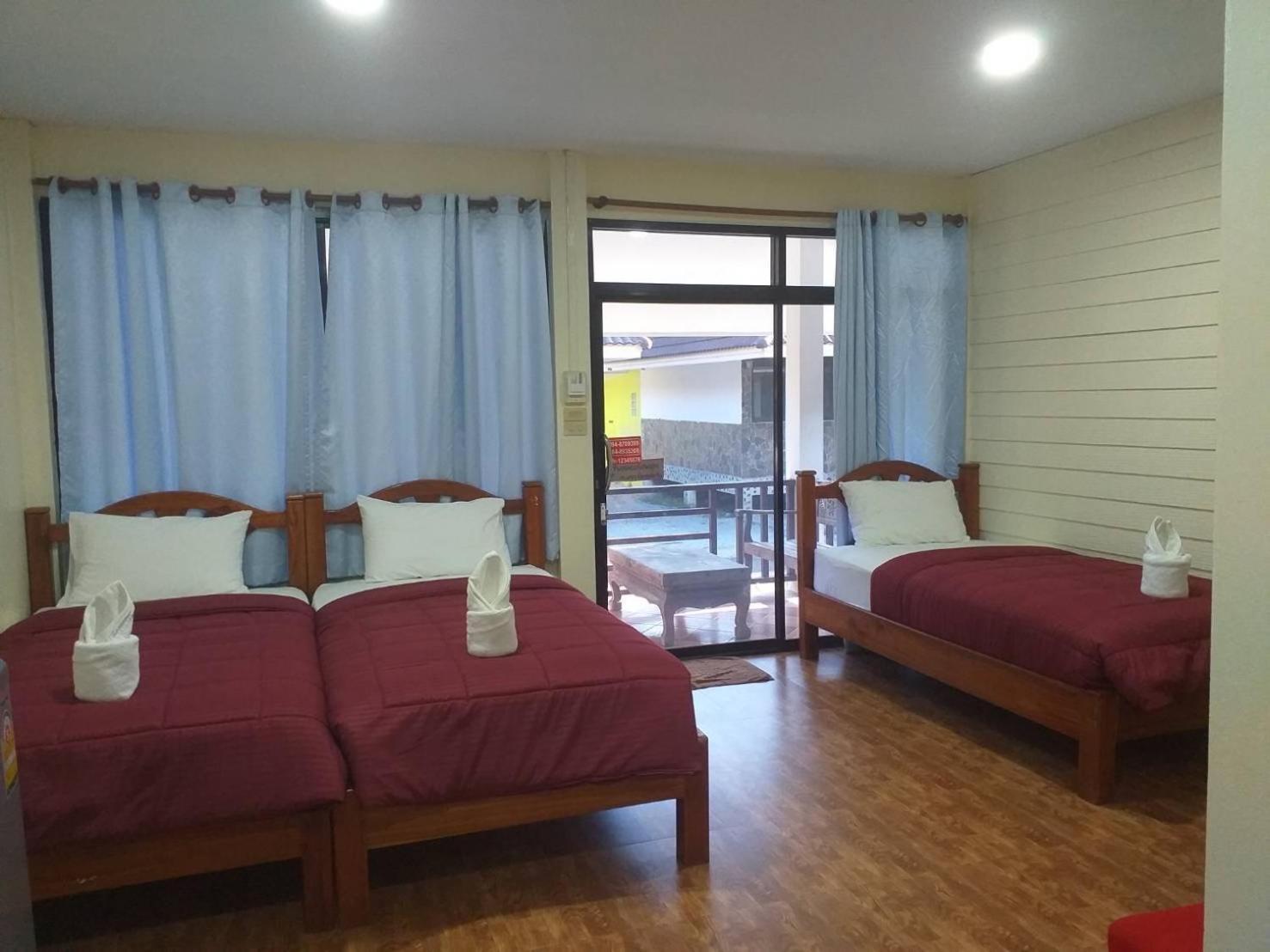 Guest house หาดทรายขาวรีสอร์ท